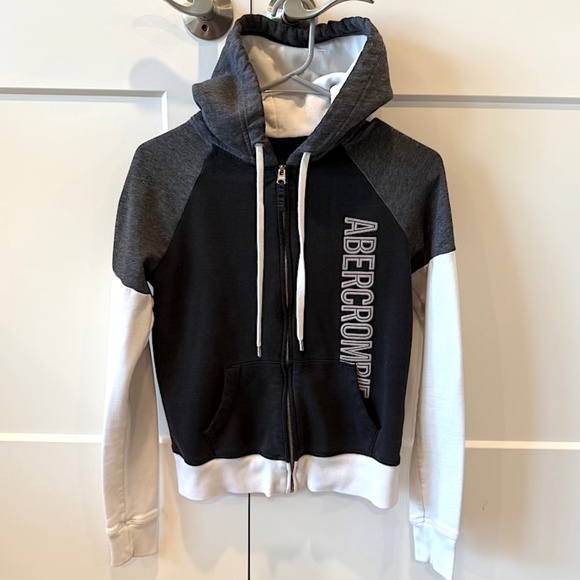 Abercrombie & Fitch Zip-up Hooded Sweatshirt - Small - Picture 1 of 13